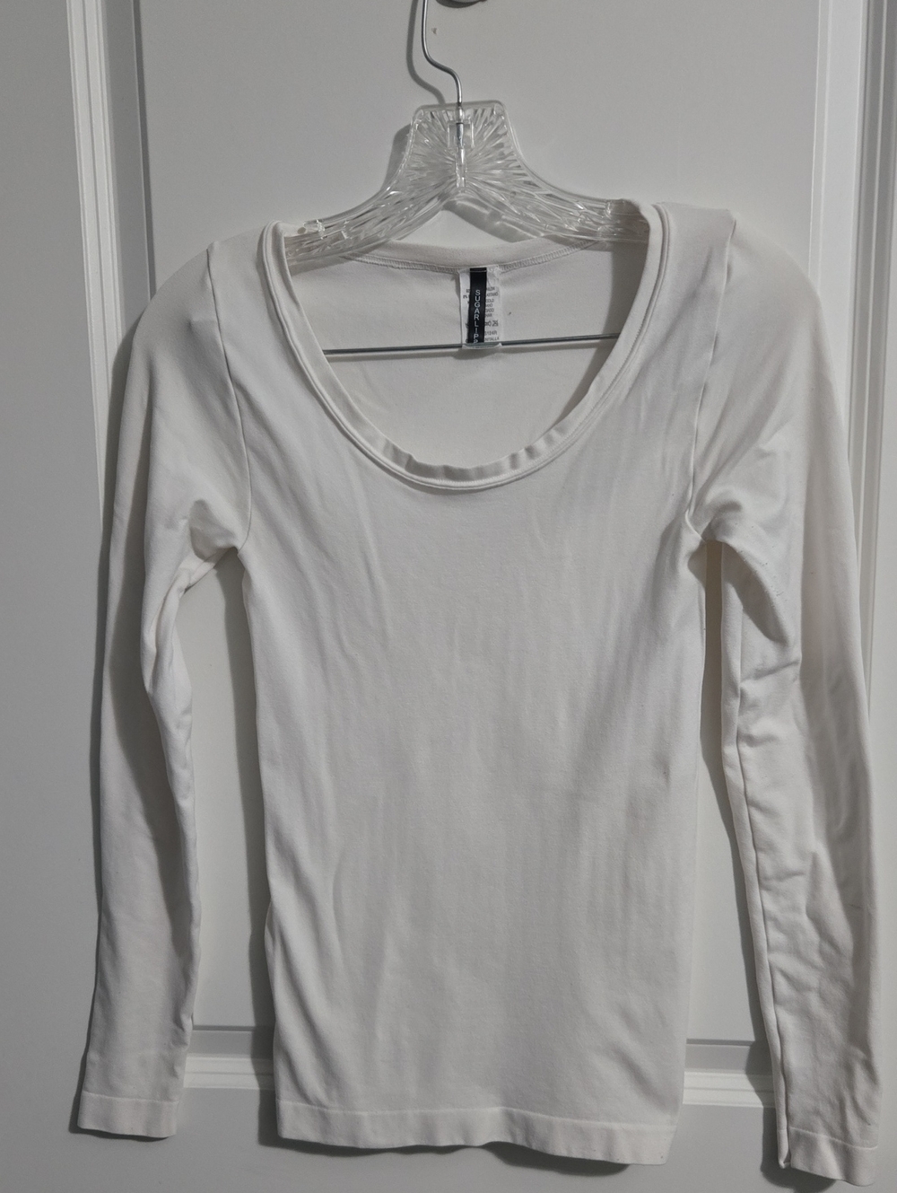 Sugarlips White Long-Sleeve Scoop Neck Tee